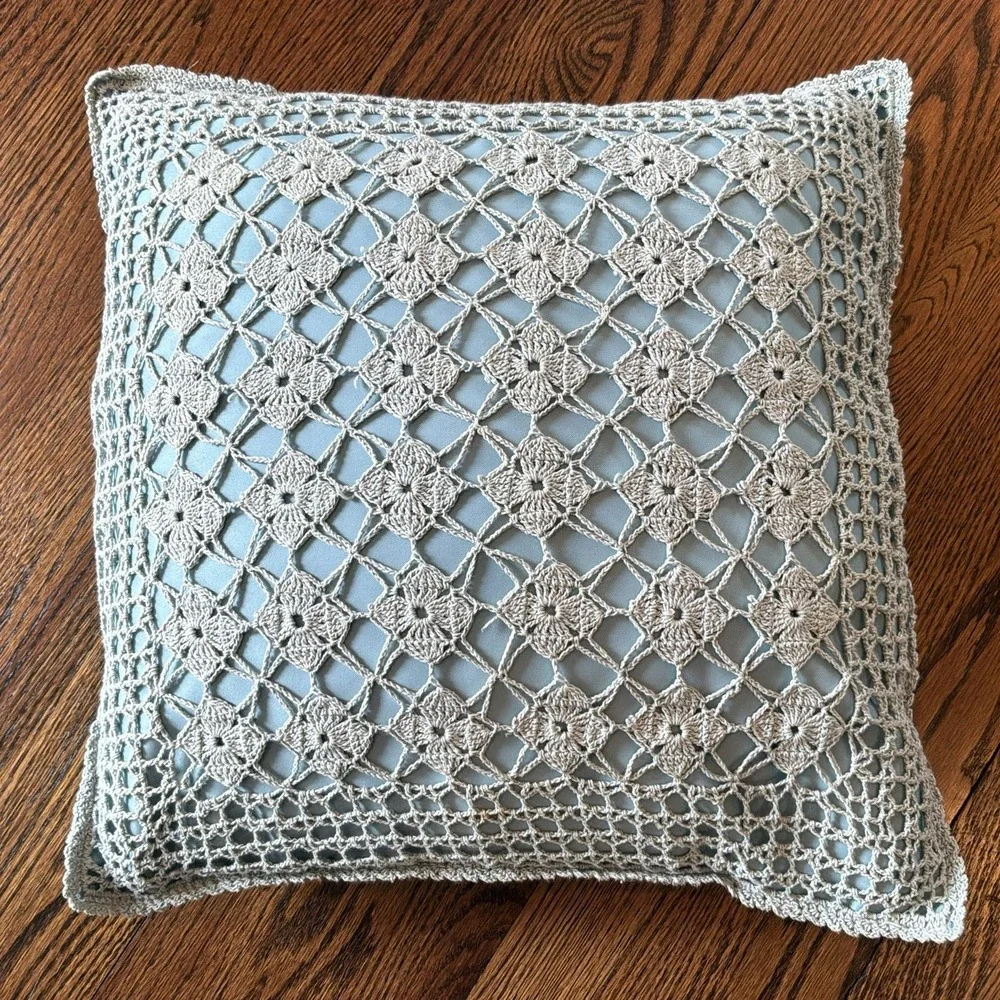 Vintage Hand Made Crochet Lace Blue Throw Pillow‎ 18